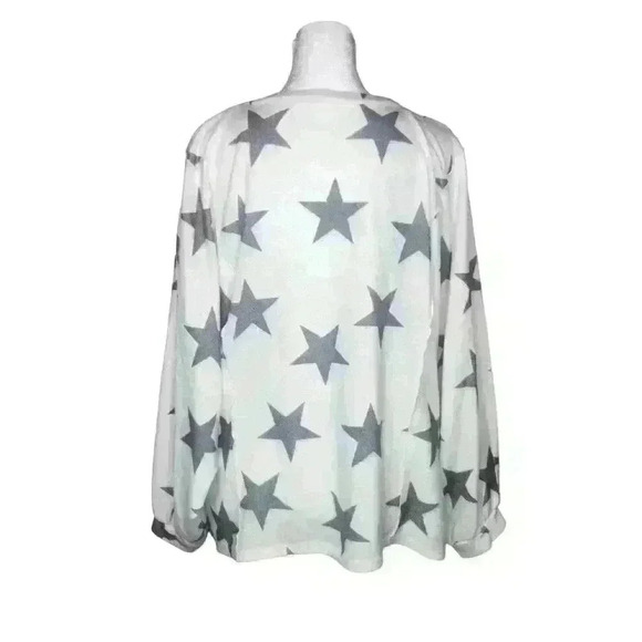 Altar'd State women's oversized white and gray star blouse dolman sleeve medium - Picture 2 of 6